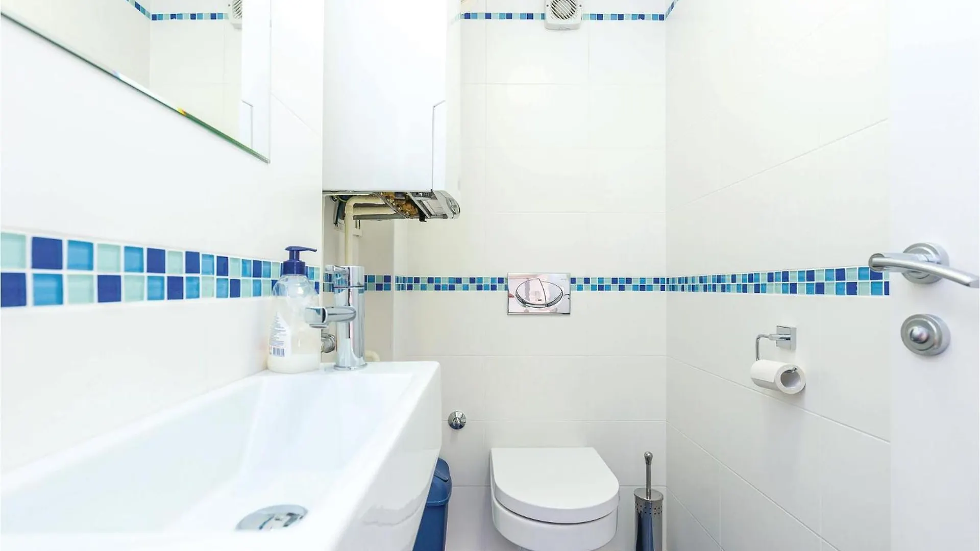Awesome Apartment In Crikvenica With Wifi 0*,  Croácia